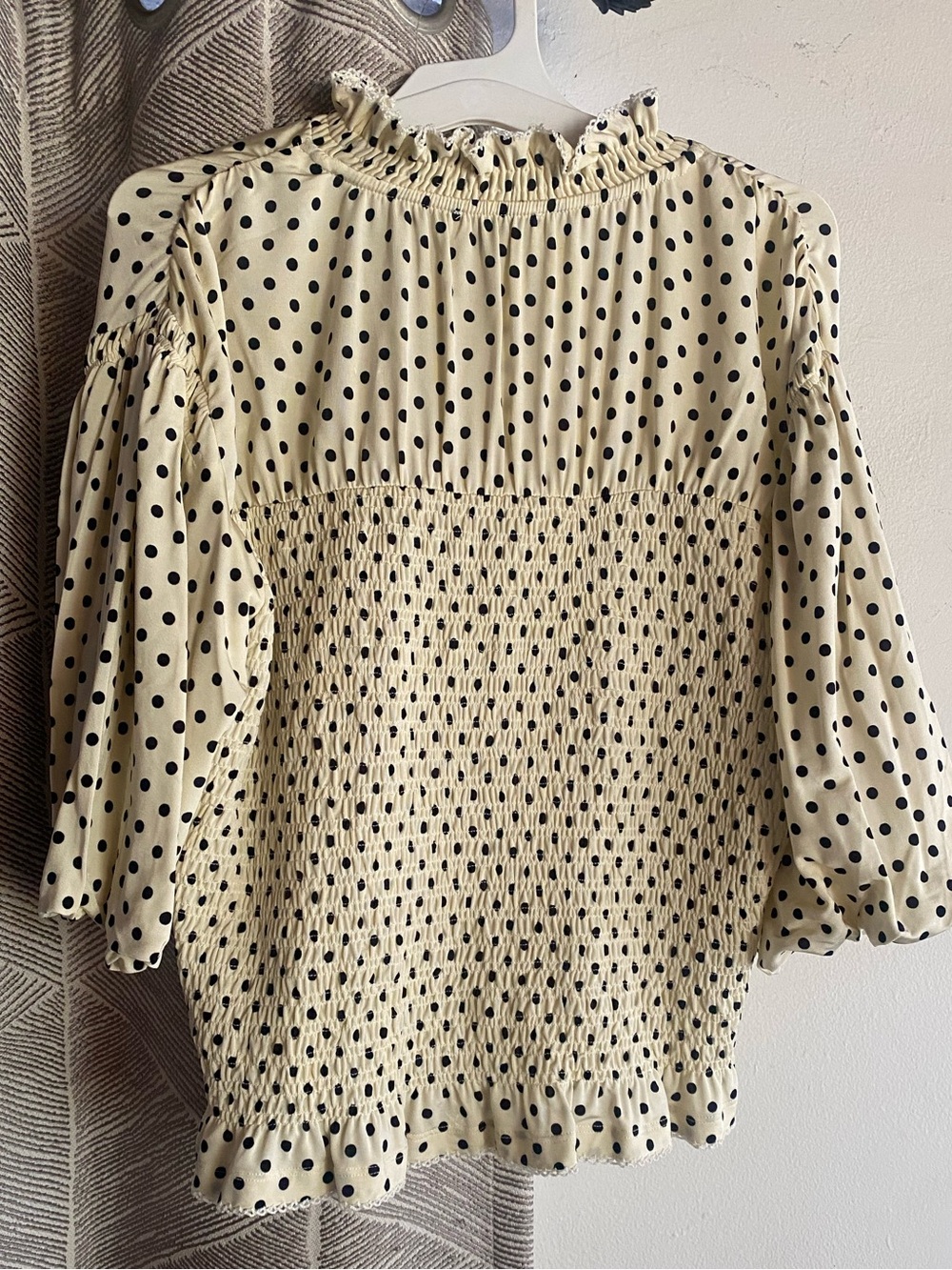 Sandro Racine smocked Polka Dot Beige Black Mock Neck Puff Sleeve Blouse size 4 - Picture 6 of 16